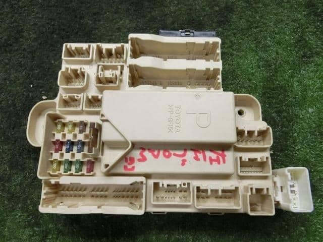 Invoice  Toyota Mark II Mark 2, GX110, Fuse Box (1), fuse relay relay box